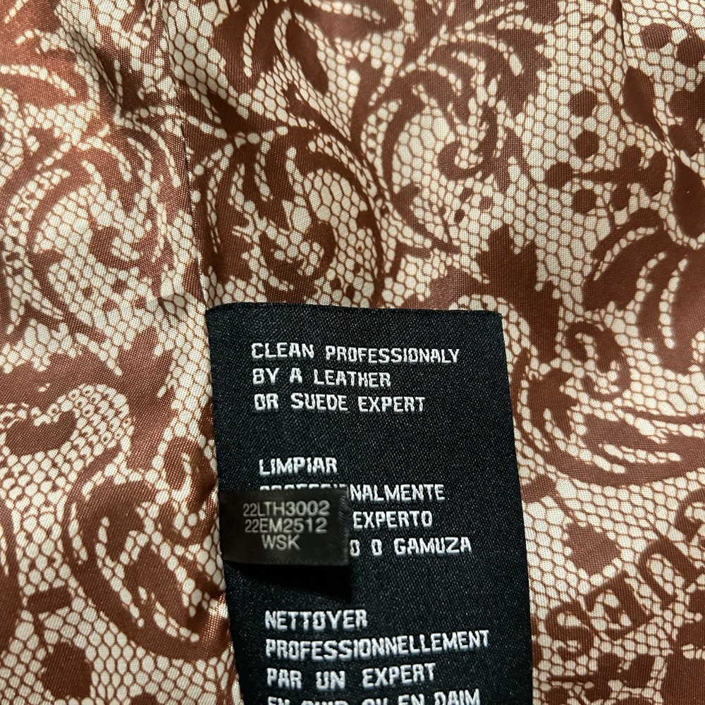 Guess Leather Jacket 🧥 (Women’s Small) - Picture 3 of 4